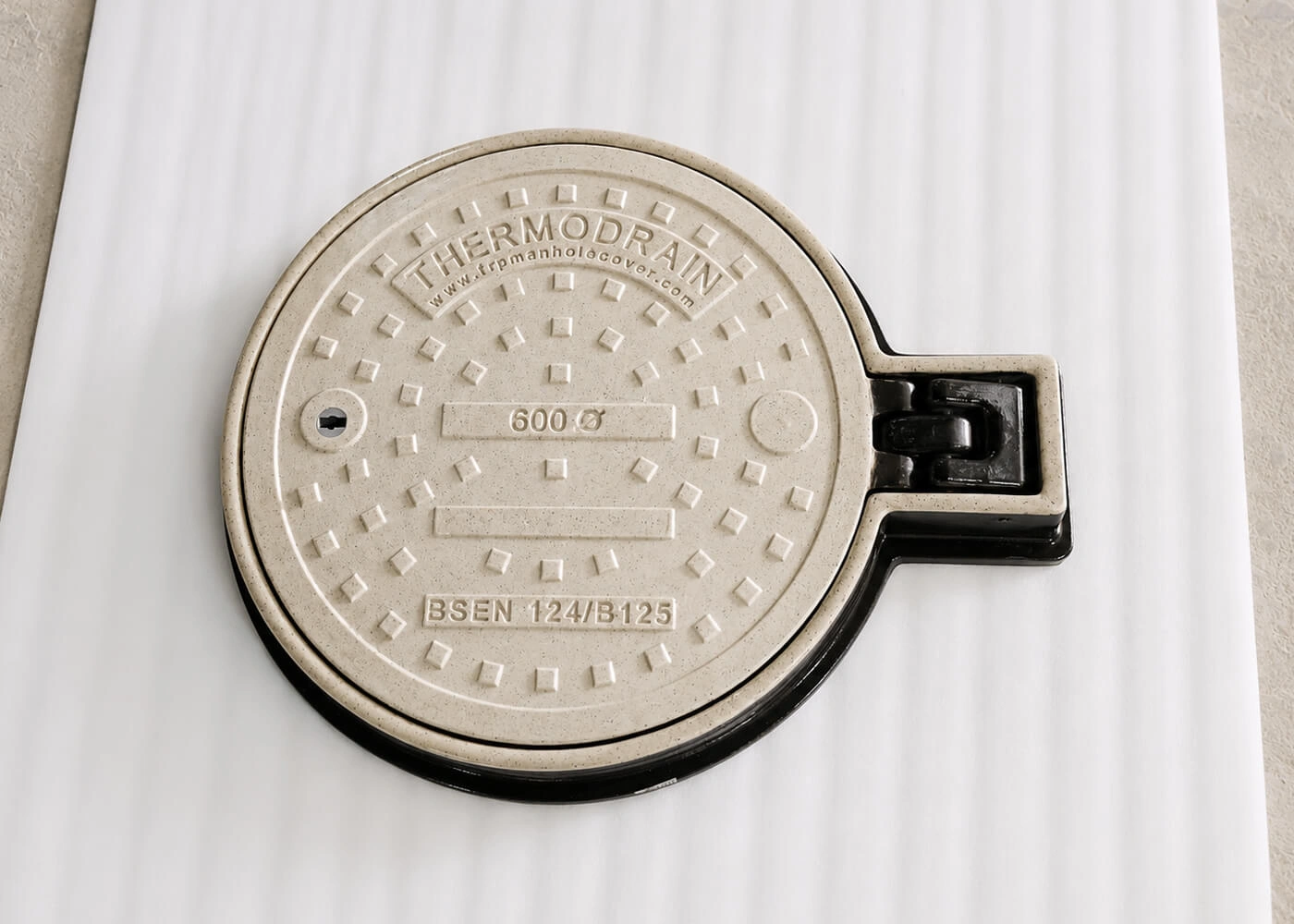 hinged-overhead-and-u-g-water-tank-covers